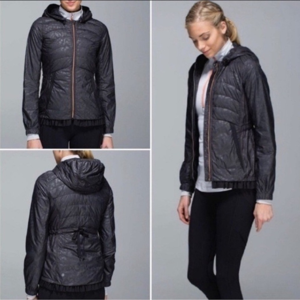 Lululemon Spring Fling Puffy Windbreaker Jacket with Gold zipper